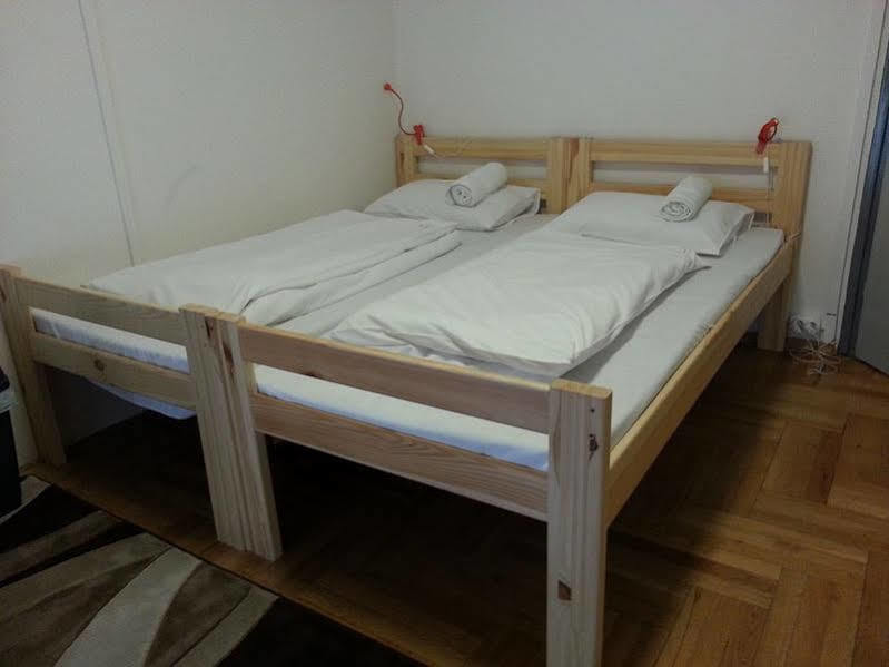 Walking Bed Budapest Downtown Hostel Buitenkant foto